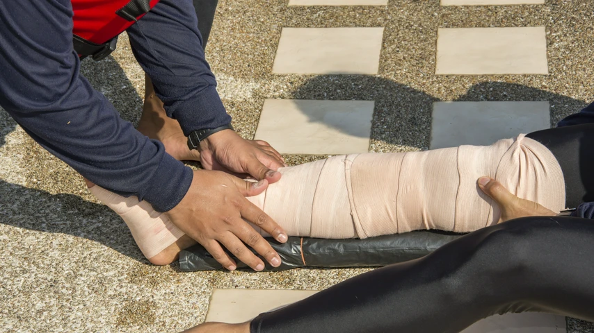 Pressure Immobilisation Technique Leg